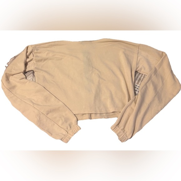 Pretty Little Thing SUPER SOFT! CREAM ZIP FRONT CROP SWEATER Size 4 - Picture 4 of 5